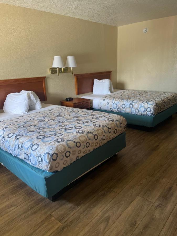 Hole Inn The Wall Hotel - Fort Walton Beach - Sunset Plaza - Nearby Beaches & Hurlburt Exterior foto